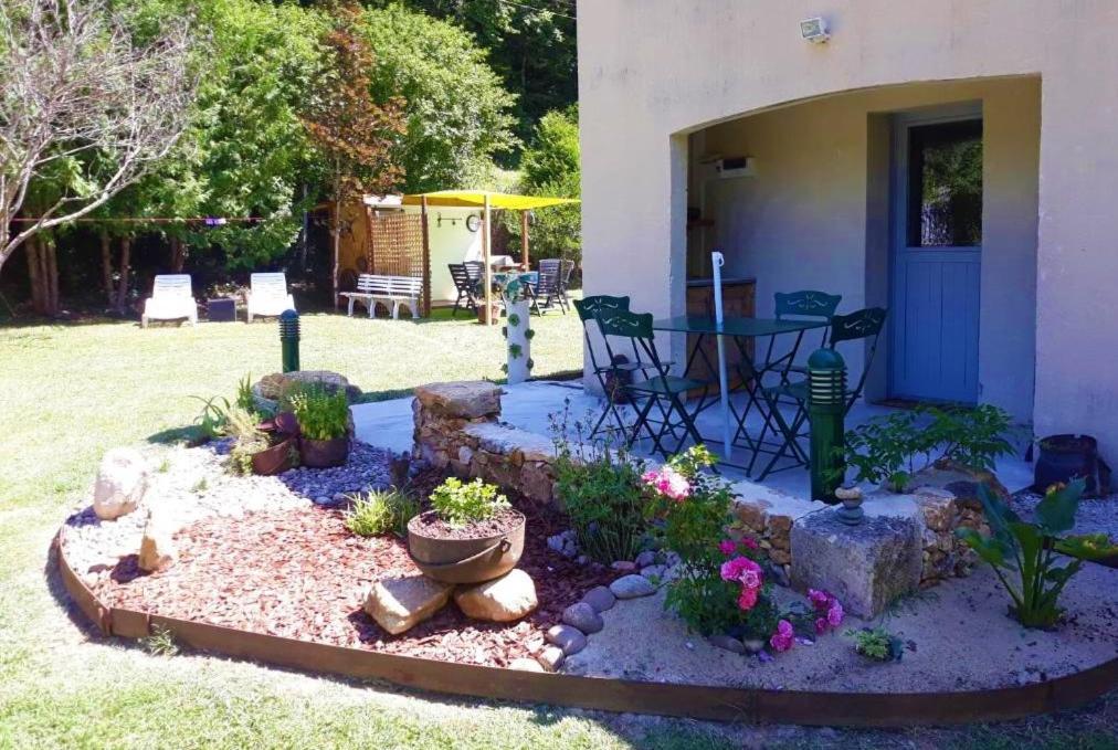 Le Clos Le Roc Rouge Castels Exterior foto